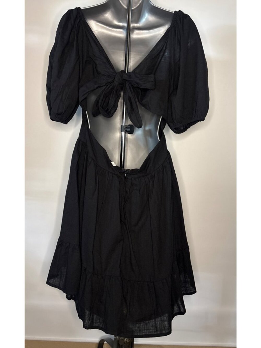 SHEIN Midi Black Backless Cut Out Puff Sleeve Tie Back Smocked Waist Ruffled Hem - Picture 4 of 16